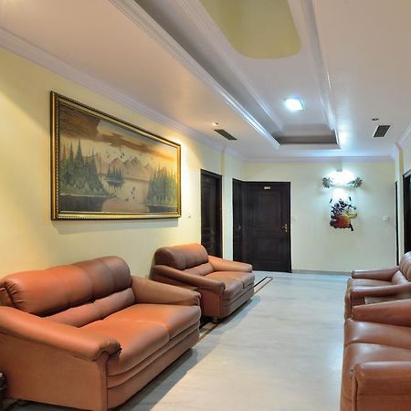 Hotel Roopa International Amritsar Exteriör bild